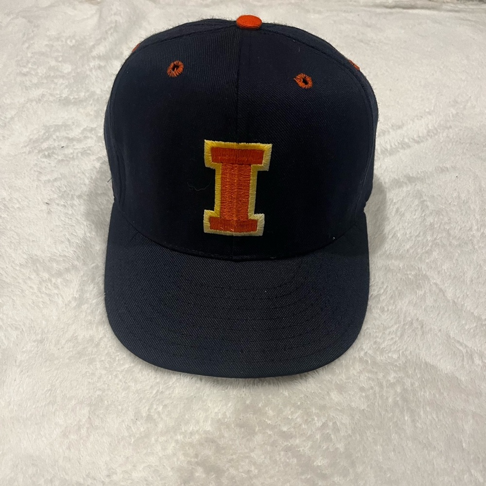 Vintage Embroidered University of Illinois Hat